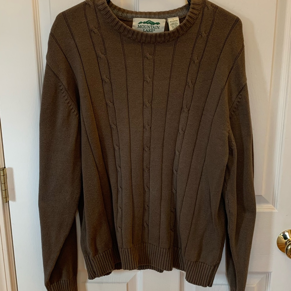 Men’s Mountain Lake brown sweater